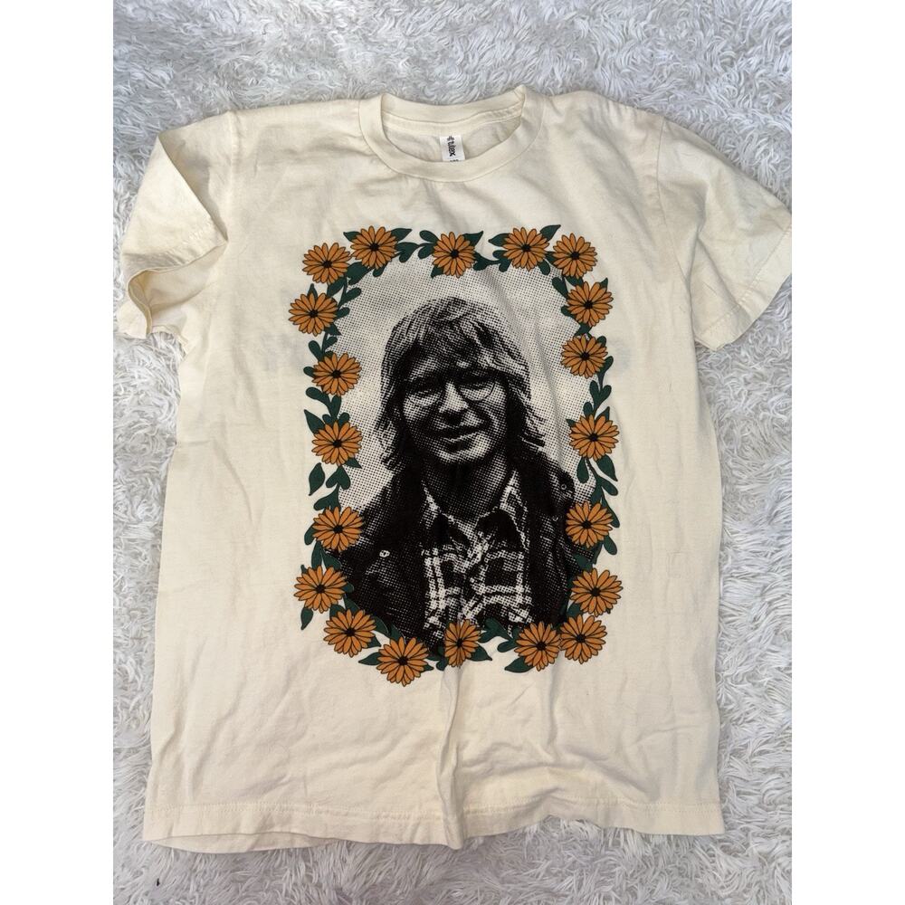 Tutlex Sz. M Classic John Denver “Thank God I’m a Country Boy” Tee. Never Worn